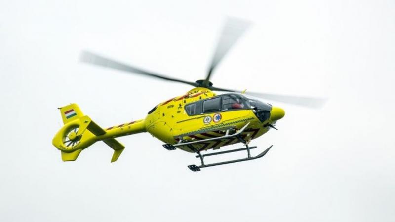 Súlyos baleset történt Tab városában, ahol a hatóságok mentőhelikoptert küldtek a helyszínre a sérültek ellátására.