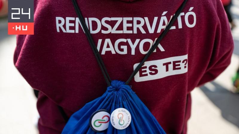 Magyar Péter sajátos módon alakítja át a vidéki tájat, új perspektívákat hozva a régiók életébe. Az ő látásmódja és kreatív megközelítése révén a falvak és kisvárosok nem csupán helyszínek, hanem élő, lélegző közösségek válnak, ahol a hagyományok és a mod