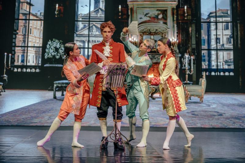 **A VIVALDI VARÁZSA - A NÉGY ÉVSZAK A MARGITSZIGETI SZÍNHÁZBAN**  
Fedezd fel a lenyűgöző 3D-s multimédia-show-t, ahol a tánc és a zene egyesül egy felejthetetlen koncertélmény keretében! Készülj fel, hogy elrepülsz a zene varázslatos világába, ahol Vival