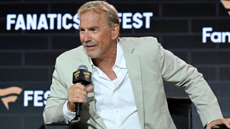 Kevin Costner labrador retrieverje teljesen elvarázsolta az internet közönségét: a színész legújabb fotójával lepte meg a rajongókat, amelyen a kutyája mosolygós pofijával tündököl. Az ilyen pillanatokért érdemes a közösségi médiát böngészni, hiszen garan