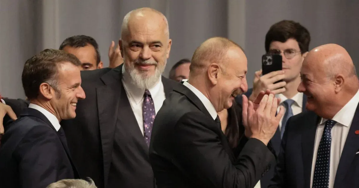 A koppenhágai csúcstalálkozón európai vezetők nevetése töltötte be a teret Trump megjelenésekor.