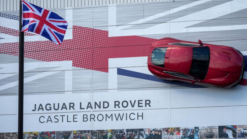 Egyetlen kibertámadás drámai módon, 70 éves mélypontra taszította Nagy-Britannia egyik teljes iparágát.