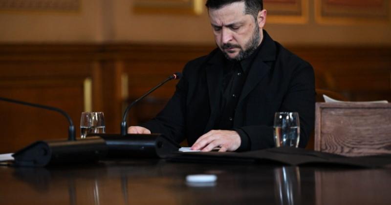 Zelenszkij figyelmeztetett: Az Oroszország ellen bevezetett szankciók komoly következményekkel járnak. | Demokrata