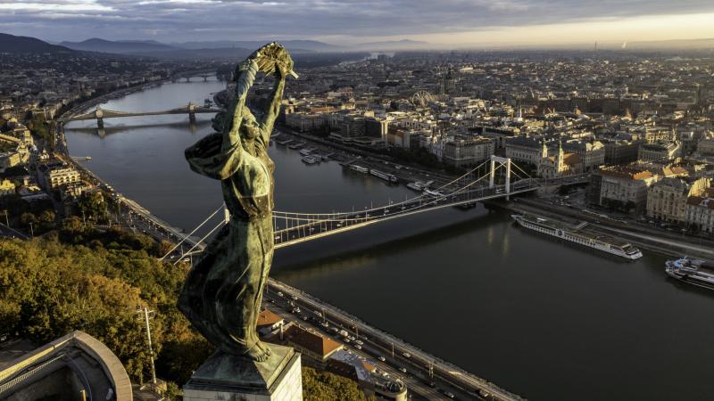 Soha nem tapasztalt számok bukkantak fel: így gazdálkodtak a magyarok a hatalmas állampapír-pénzeső során.