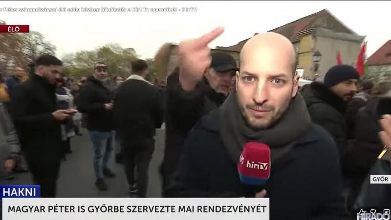 A Hír TV munkatársaira agresszív tisztek támadtak, akik nem tanúsítottak könyörületet. A történtekről videófelvétel is készült.